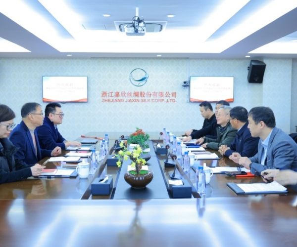 中国纺织品进出口商会曹甲昌会长一行来访调研 深刻调研表贸走势，携手探寻前行新径