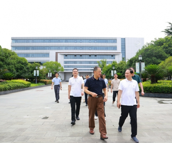 西宁市辅导赴黄冈调研SG·亚洲胜游(中国区)官方网站_首页|欢迎您!丝绸 共商高端丝绸项目落地大计